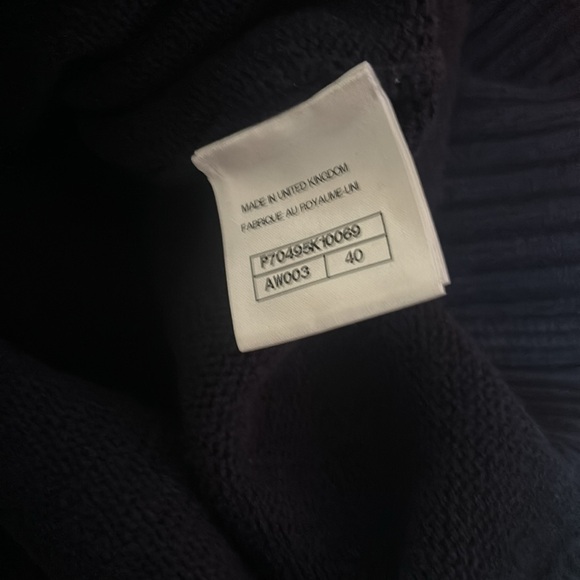 4️⃣5️⃣0️⃣0️⃣ brand new Authentic Chanel cashmere sweater - Picture 9 of 12